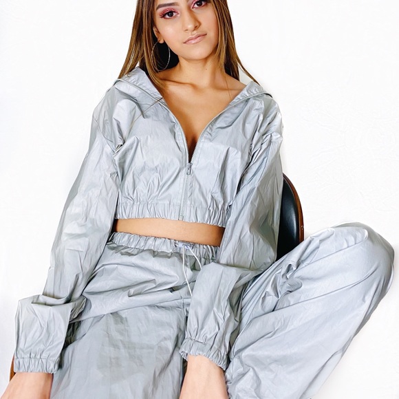 reflective set size small - Picture 3 of 3